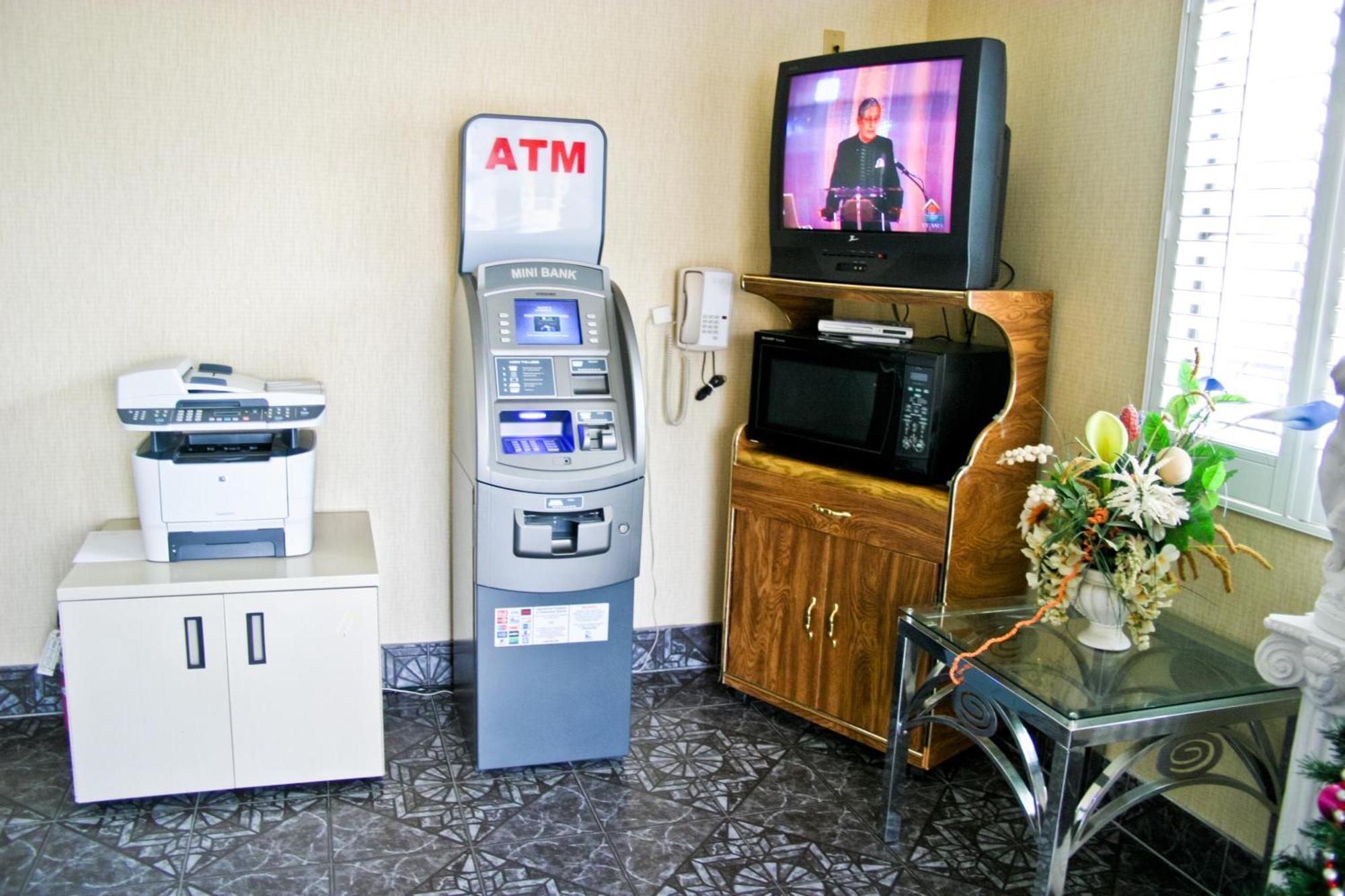 La Mirage Inn Lax Airport West Athens Екстер'єр фото