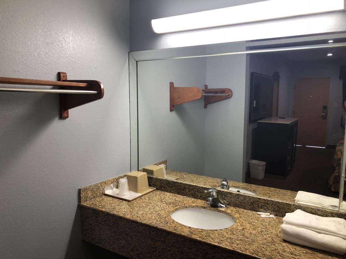 La Mirage Inn Lax Airport West Athens Екстер'єр фото