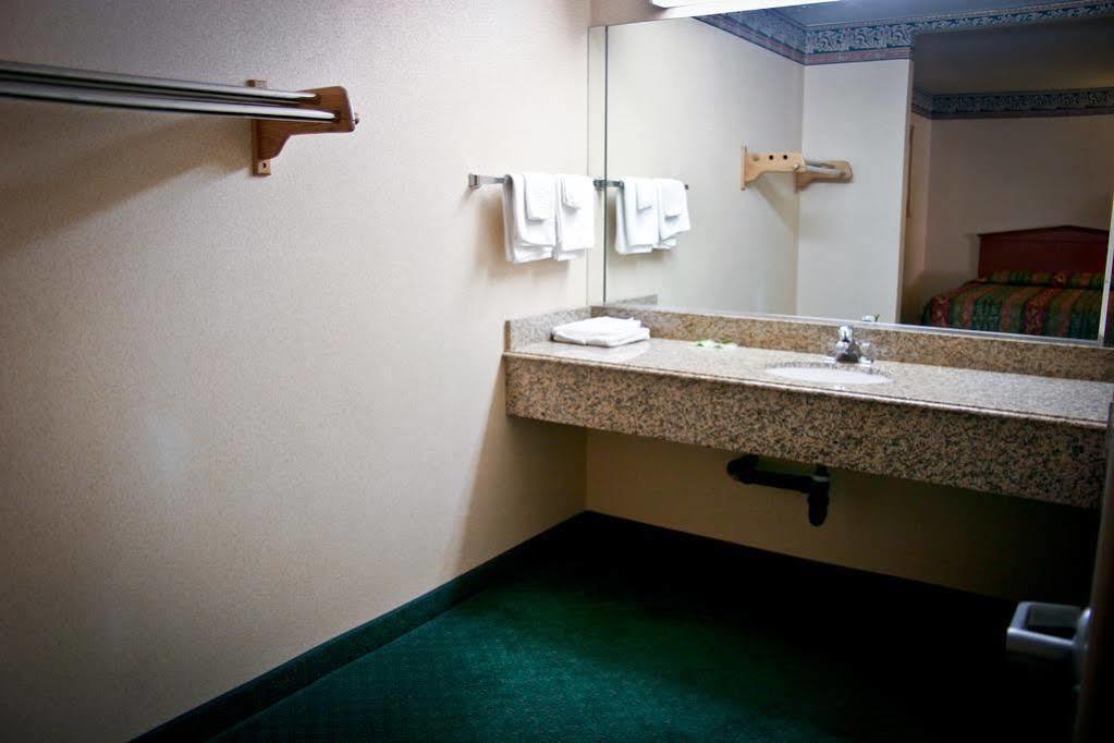La Mirage Inn Lax Airport West Athens Екстер'єр фото