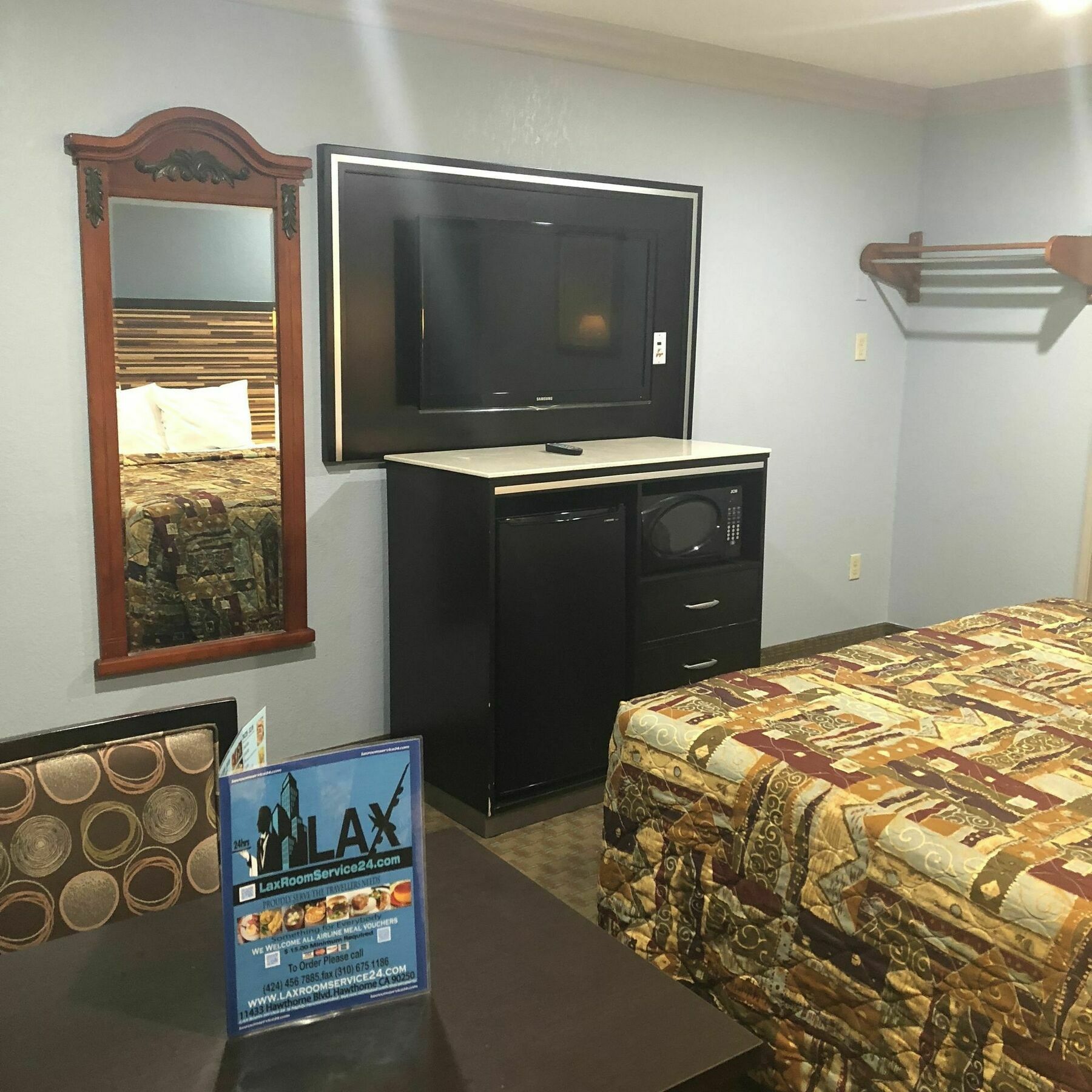 La Mirage Inn Lax Airport West Athens Екстер'єр фото